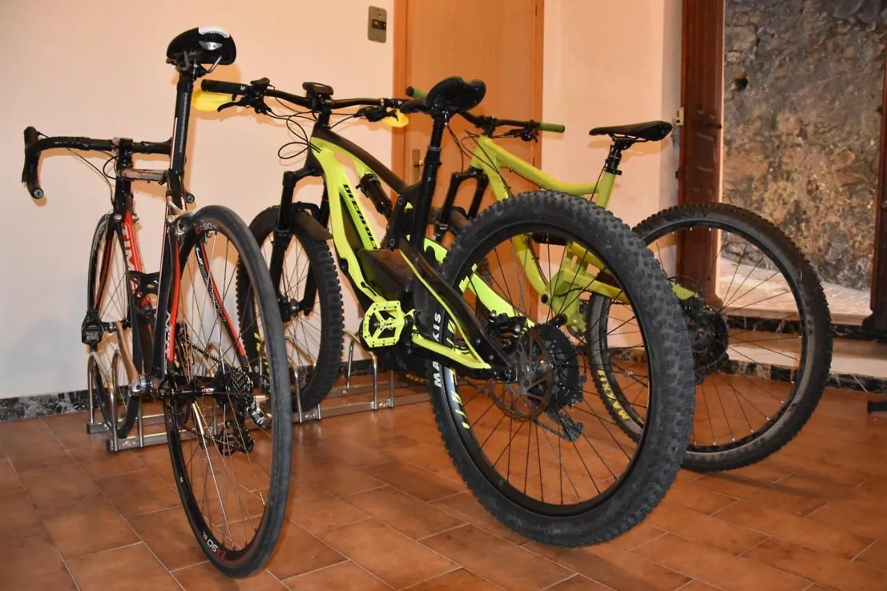 Albergo Franzone Tovo San Giacomo 2*,  Italy